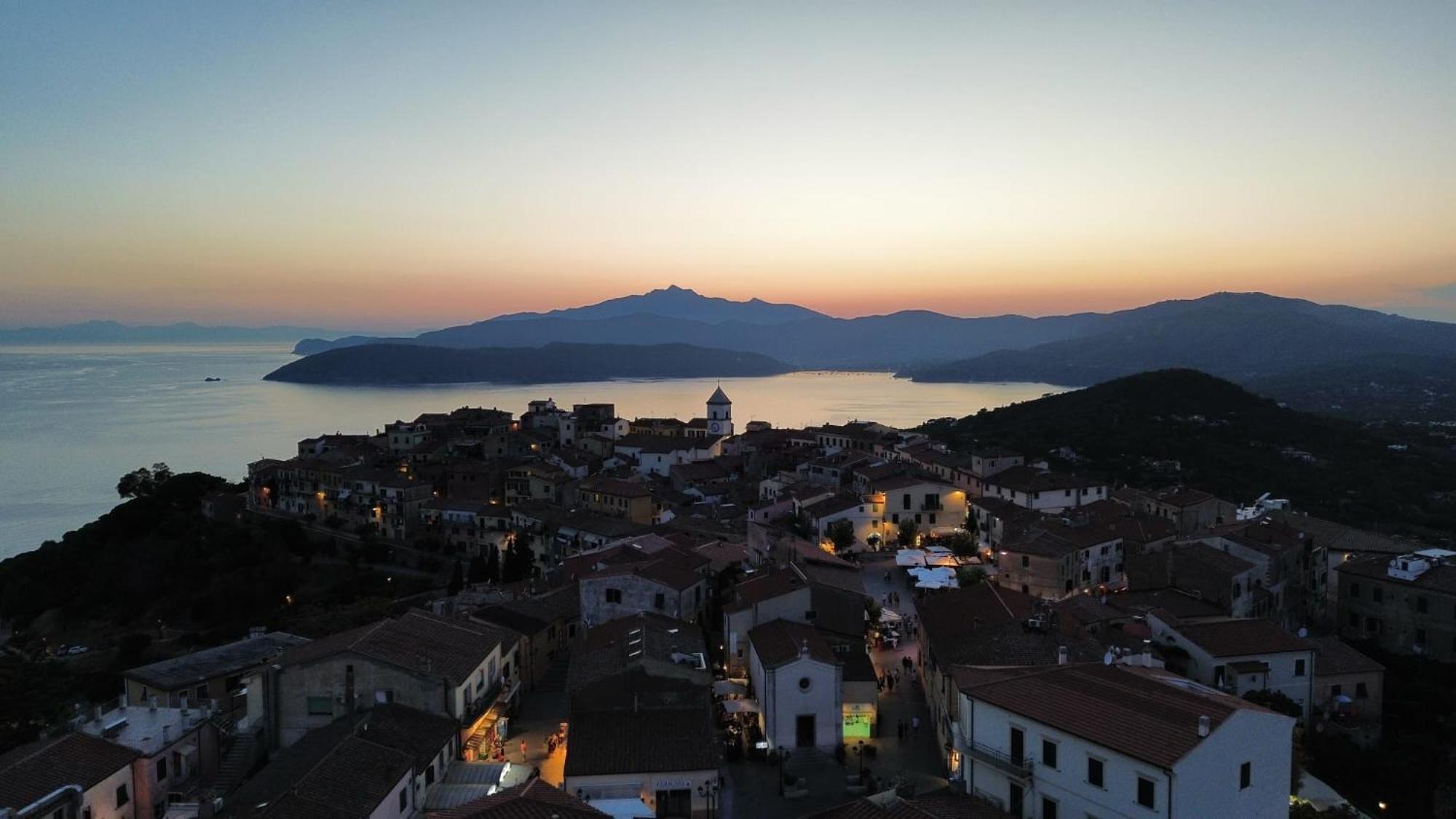 Casa Maddi Casa Vacanze Con Vista Mare Vicinissima Al Centro Capoliveri  Εξωτερικό φωτογραφία